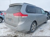 Toyota Sienna Le V6 5TDKK3DC6BS031391 снимка