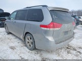 Toyota Sienna Le V6 5TDKK3DC6BS031391 снимка