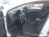 Hyundai Elantra Preferred With Sun And Safety Package Auto Ivt KMHD84LF3LU938553 fotografie