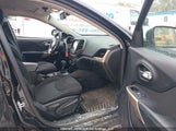 Jeep Cherokee 1C4PJLCB8HD221330 fotografie