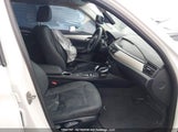 BMW X1 xDrive28I WBAVL1C58FVY38831 снимка