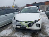 Hyundai Tucson Essential Awd KM8JBCAE6NU038399 снимка