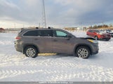 Toyota Highlander Le 5TDBKRFH9GS232639 снимка
