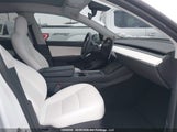 Tesla Model Y 7SAYGAEE5NF428733 fotografie