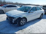 Hyundai Elantra Essential KMHLM4DG2RU796185 снимка