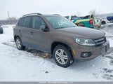Volkswagen Tiguan WVGKV7AX9FW048984 снимка