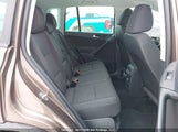 Volkswagen Tiguan WVGKV7AX9FW048984 снимка