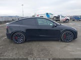 Tesla Model Y 7SAYGDEFXRF093310 снимка
