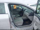 Toyota Corolla 2T1BU4EE1DC006135 снимка