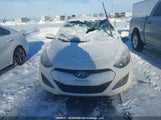 Hyundai Elantra Gt Gl KMHD25LE2DU117850 снимка