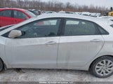 Hyundai Elantra Gt Gl KMHD25LE0DU046048 снимка