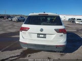 VOLKSWAGEN TIGUAN HIGHLINE 3VV4B7AX6JM****** снимка