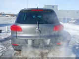 Volkswagen Tiguan WVGHV7AX0GW576893 снимка