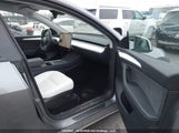 Tesla Model Y Long Range 7SAYGDEE5SF225922 снимка