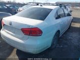 Volkswagen Passat 1VWBS7A32FC103946 снимка