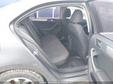 Volkswagen Jetta 2.0L Trendline/2.0L Trendline+ 3VW2K7AJ3FM325960 photo
