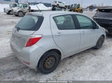 Toyota Yaris VNKKTUD32EA004717 снимка