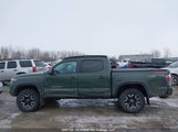 Toyota Tacoma Double Cab/Sr/Sr5/Trd Sport/Trd Off Road/Trd Pro 3TYCZ5AN4NT094936 photo