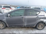 Toyota Prius C JTDKDTB33D1031801 снимка