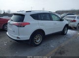Toyota Rav4 JTMRJREVXGD002080 снимка