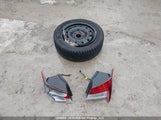 Hyundai Elantra Preferred W/Tech Package KMHLM4DG0RU705754 снимка