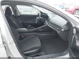 Hyundai Elantra Preferred W/Tech Package KMHLM4DG0RU705754 снимка