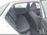 Hyundai Elantra Preferred W/Tech Package KMHLM4DG0RU705754 снимка