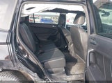 Volkswagen Tiguan Comfortline R-Line Black Edition 3VV8B7AX4NM108726 fotografie