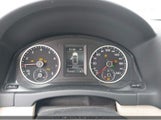 Volkswagen Tiguan S/Se/Sel/R-Line WVGJV7AX3FW008170 photo