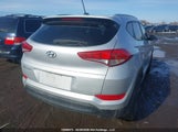 Hyundai Tucson Limited/Sport And Eco/Se KM8J33A48HU438988 fotografie