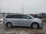 Toyota Sienna Le 5TDKZ3DC1KS998633 снимка