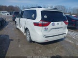 Toyota Sienna Le 5TDKZ3DC4KS003231 снимка