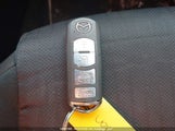 Mazda Mazda3 3MZBM1U7XGM267144 снимка