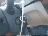 Honda Civic Lx 2HGFB2F4XCH061951 снимка