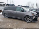 Toyota Sienna Se 8-Passenger 5TDXZ3DC7KS005710 photo