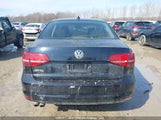 Volkswagen Jetta 2.0L Trendline/2.0L Trendline+ 3VW2K7AJ3FM415223 photo