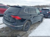 Volkswagen Tiguan Se/Wolfsburg 3VV2B7AX6RM133445 photo