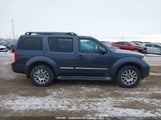 Nissan Pathfinder S/Le/Se 5N1AR1NB8BC625320 снимка