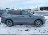 Volkswagen Tiguan Se/Sel/Sel R-Line Jet-Black/Sel R-Line 3VV2B7AX7KM187519 fotografie