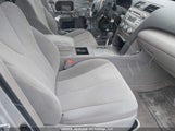 Toyota Camry Le/Se 4T1BE46K67U038180 photo