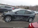 Tesla Model Y Long Range/Rwd 7SAYGDED9RF092101 снимка