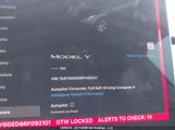 Tesla Model Y Long Range/Rwd 7SAYGDED9RF092101 снимка
