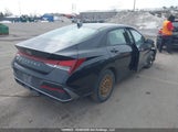 Hyundai Elantra Essential KMHLM4DG1RU650814 снимка