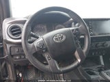 Toyota Tacoma Double Cab/Sr5/Trd Sport/Trd Off Road 5TFDZ5BN7MX056026 fotografie