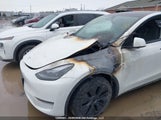 Tesla Model Y Long Range 7SAYGAEE5SF229466 fotografie