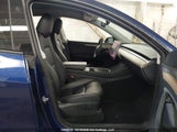Tesla Model Y 7SAYGDEDXRF011705 снимка