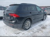 Volkswagen Tiguan Trendline 3VV0B7AX8JM058839 photo