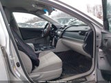 Toyota Camry Le 4T1BF1FK6CU106466 снимка