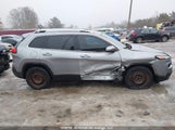 Jeep Cherokee Latitude 1C4PJLCB8FW553754 снимка