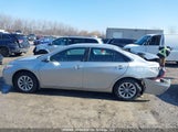 Toyota Camry Le 4T1BF1FK1HU347147 снимка